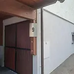 Loft Im Erdgeschoss, Kreuzbergl, 45qm, 1-3 Gaeste, Gratis Parkplaetze & Self Check-in * Klagenfurt am Woerthersee