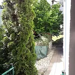 Loft Im Erdgeschoss, Kreuzbergl, 45qm, 1-3 Gaeste, Gratis Parkplaetze & Self Check-in Apartment Klagenfurt am Woerthersee