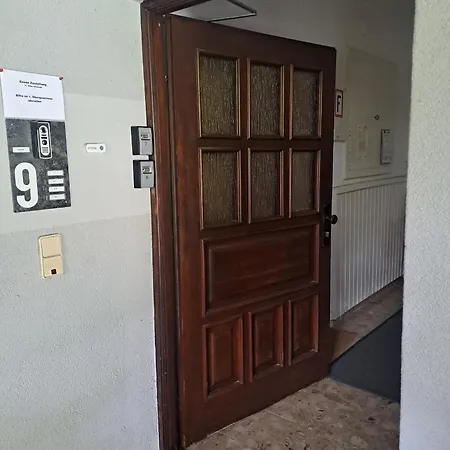 Loft Im Erdgeschoss, Kreuzbergl, 45qm, 1-3 Gaeste, Gratis Parkplaetze & Self Check-in *